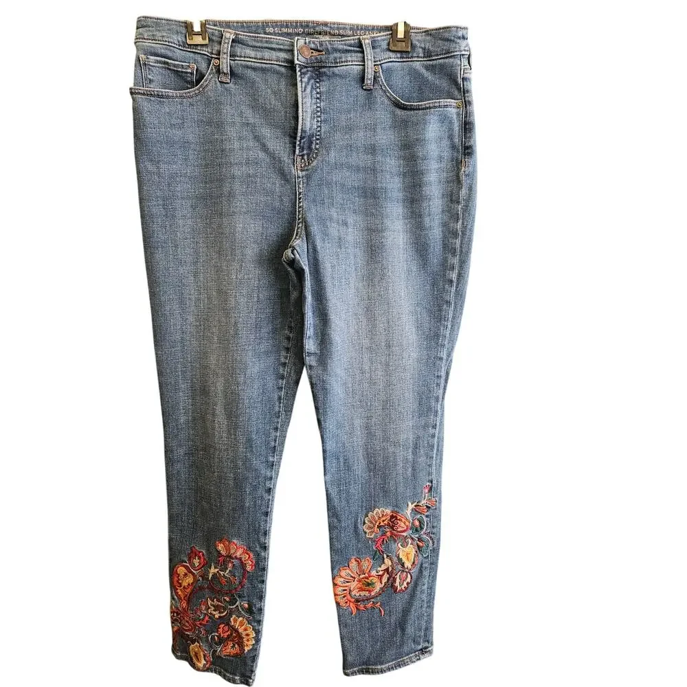 Chico's so slimming girlfriend slim ankle cropped jeans embroidery trim Size 12R